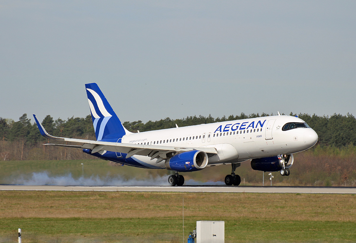 Aegean, Airbus A 320-232, SX-DNA, BER, 17.04.2022