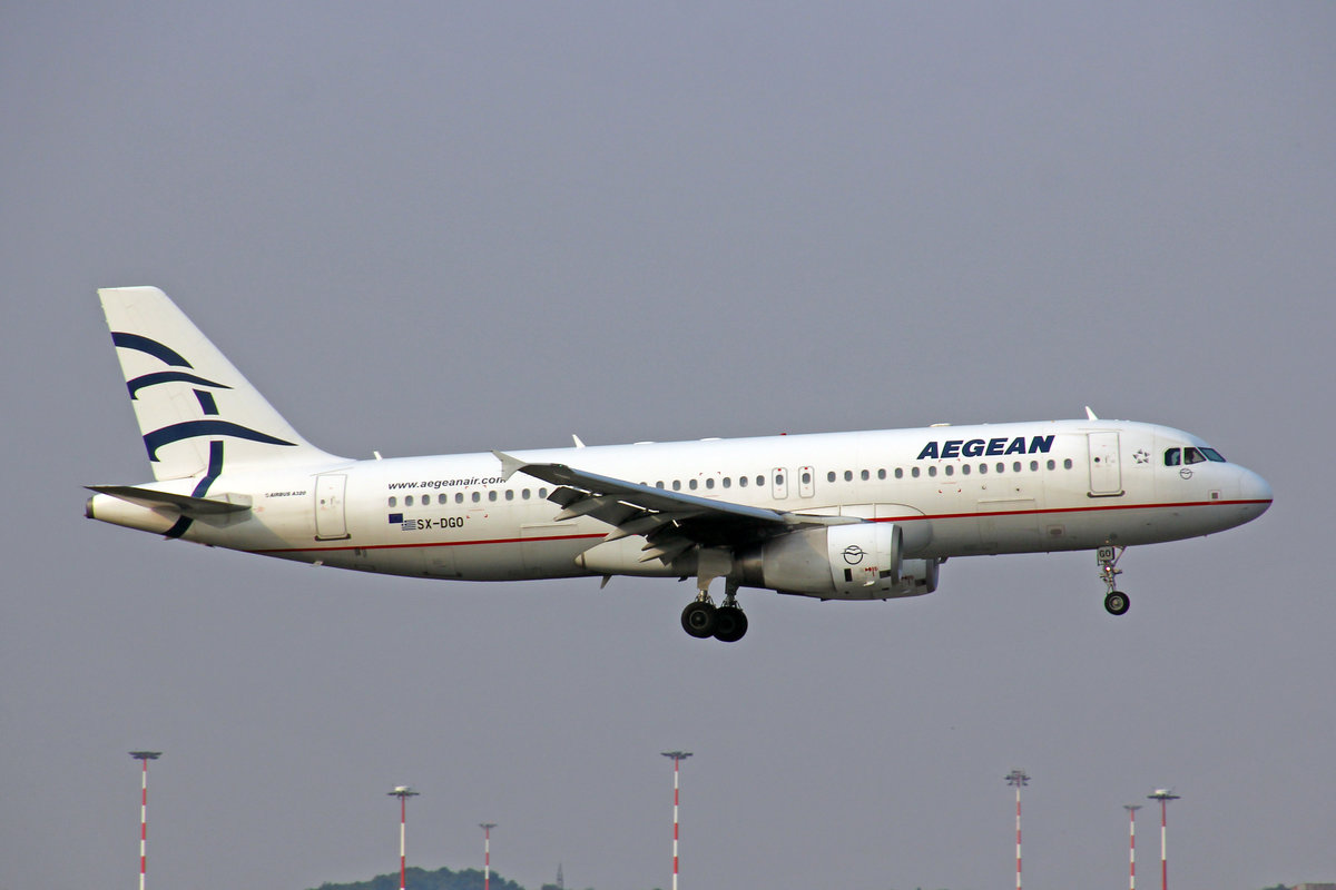 Aegean Airlines, SX-DGO, Airbus A320-232, msn: 3519, 15.Oktober 2018, MXP Milano-Malpensa, Italy.