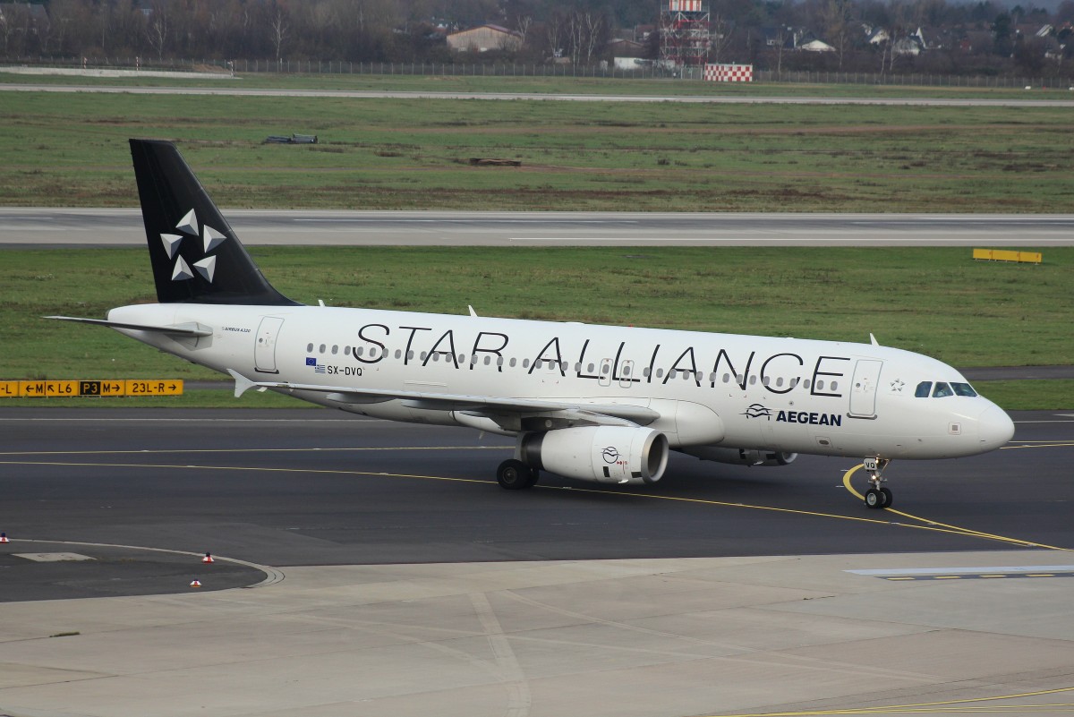 Aegean Airlines,SX-DVQ,(C/N 3526),Airbus A 320-232, 27.12.2015,DUS-EDDL, Düsseldorf, Germany(Star Alliance)