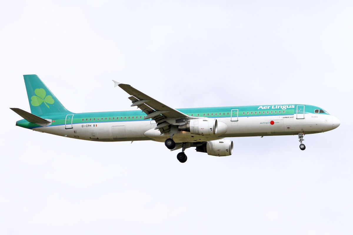 Aer Lingus, EI-CPH, Airbus A321-211, msn: 1094,  St-Dervilla/Dearbhi , 16.August 2006, LHR London Heathrow, United Kingdom.