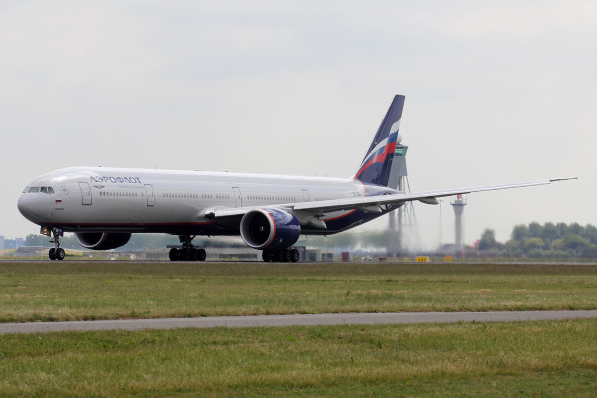 Aeroflot Boeing 777-3MOER VP-BHA beim Start in Amsterdam 25.5.2019