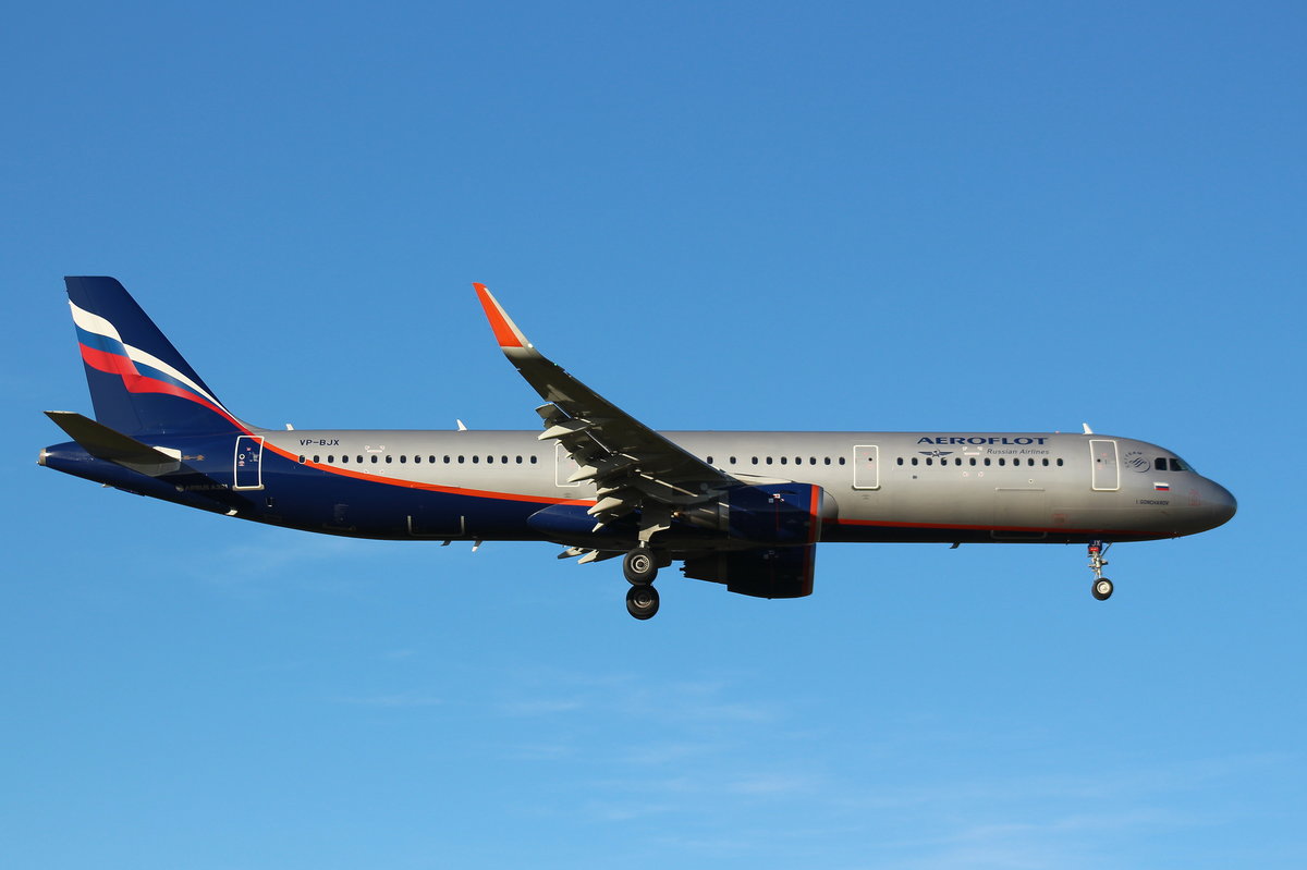 Aeroflot, VP-BJX,(c/n 6945),Airbus A 321-211(SL), 27.11.2016, HAM-EDDH, Hamburg, Germany (Name: Ivan Goncharov)