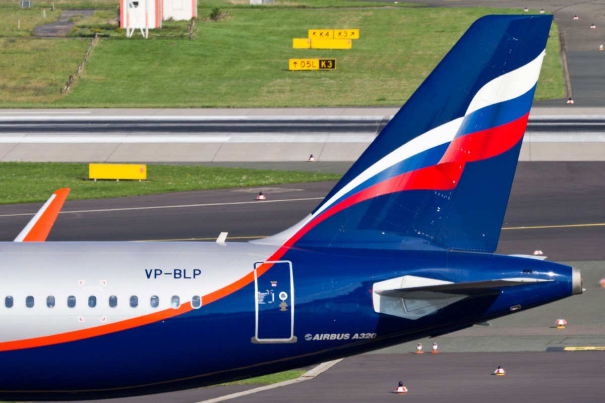 Aeroflt (SU-AFL), VP-BLP  A.Popov , Airbus, A 320-214 sl (Seitenleitwerk/Tail), 22.08.2015, DUS-EDDL, Düsseldorf, Germany