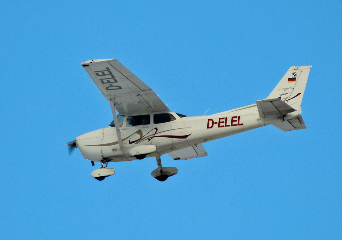 Aerotours Cessna 172SP Skyhawk, D-ELEL, BER, 13.02.2021