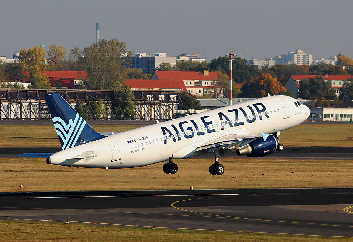 Aigle Azur, Airbus A 320-214, F-HBAP, TXL, 11.10.2018