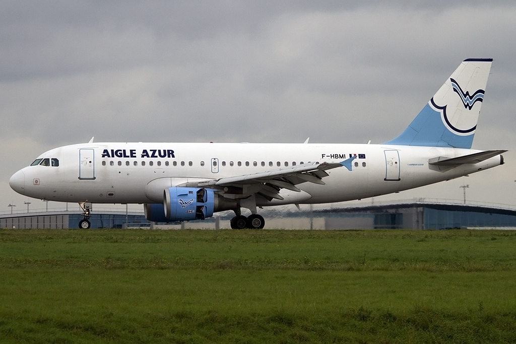 Aigle Azur, F-HBMI, Airbus, A319-114, 20.10.2013, CDG, Paris, France 




