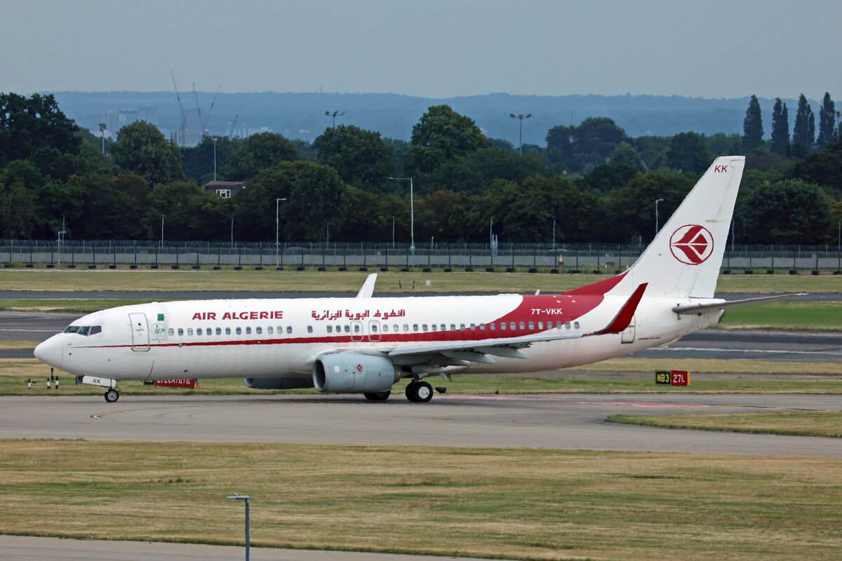 Air Algérie, 7T-VKK, Boeing B737-8D6, msn: 60747/5479, 08.Juli 2023, LHR London Heathrow, United Kingdom.