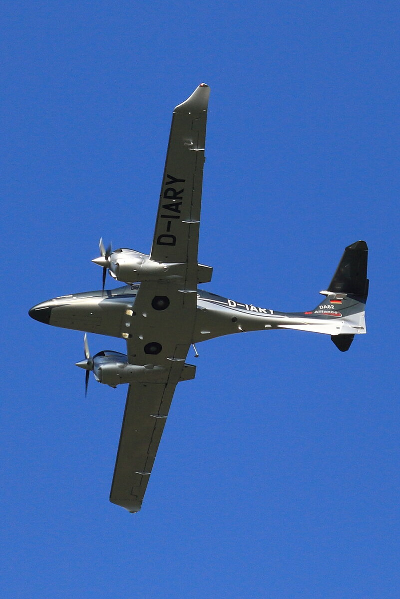 Air Alliance, D-IARY, Diamond Aircraft DA-62, S/N: 62.081. Siegerland (EDGS) am 11.09.2023.