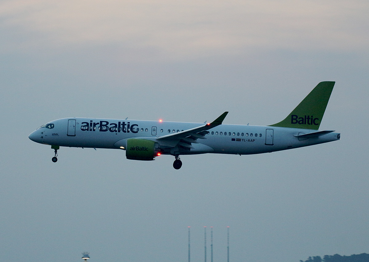 Air Baltic, Airbus A 220-300, YL-AAP, BER, 06.12.2020