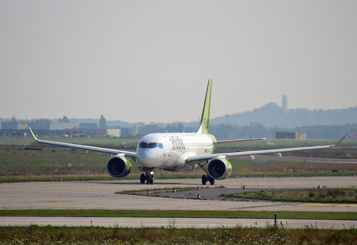 Air Baltic, Airbus A 220-300, YL-AAW, BER, 24.07.2021