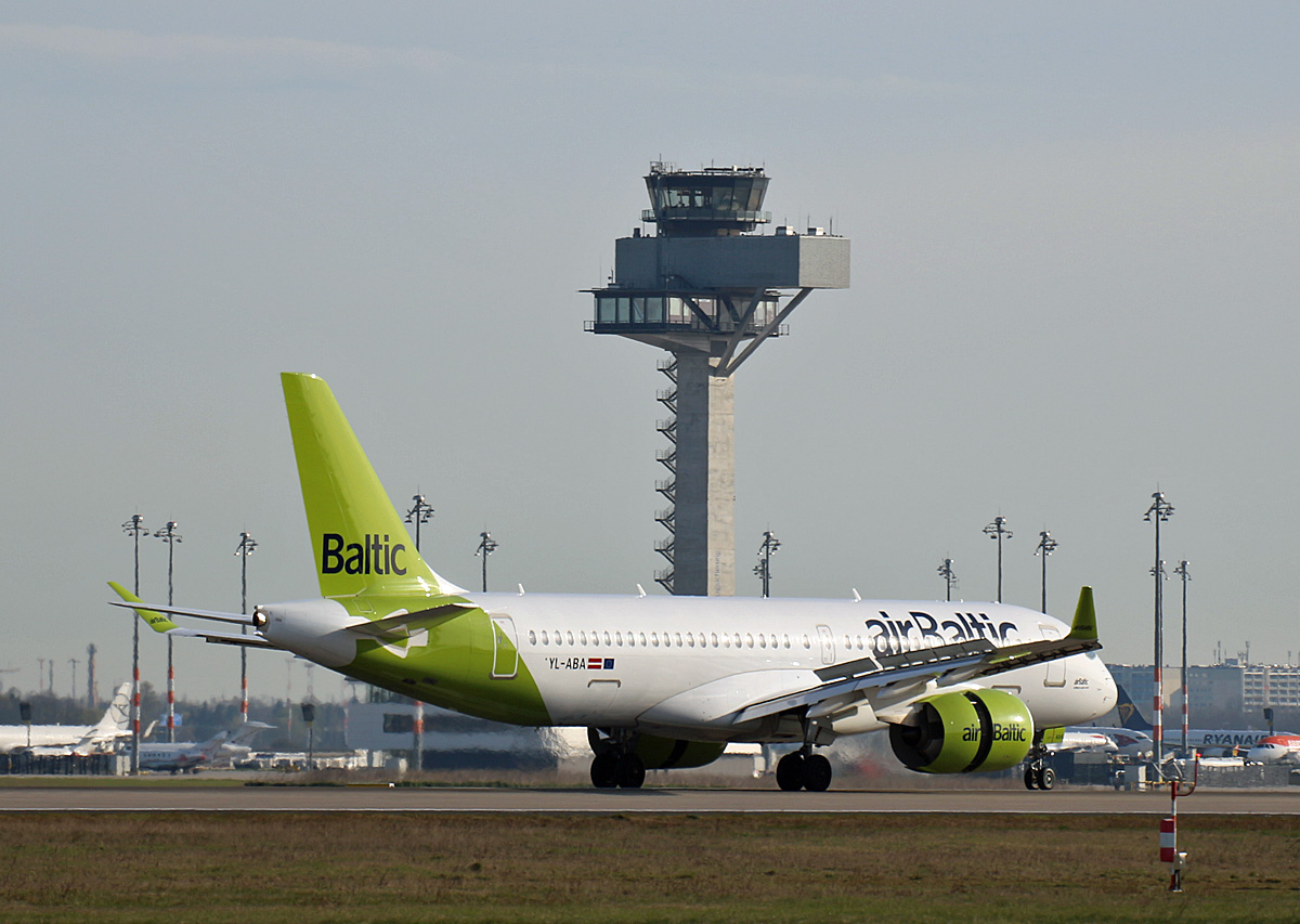 Air Baltic, Airbus A 220-300, YL-ABA, BER, 17.04.2022
