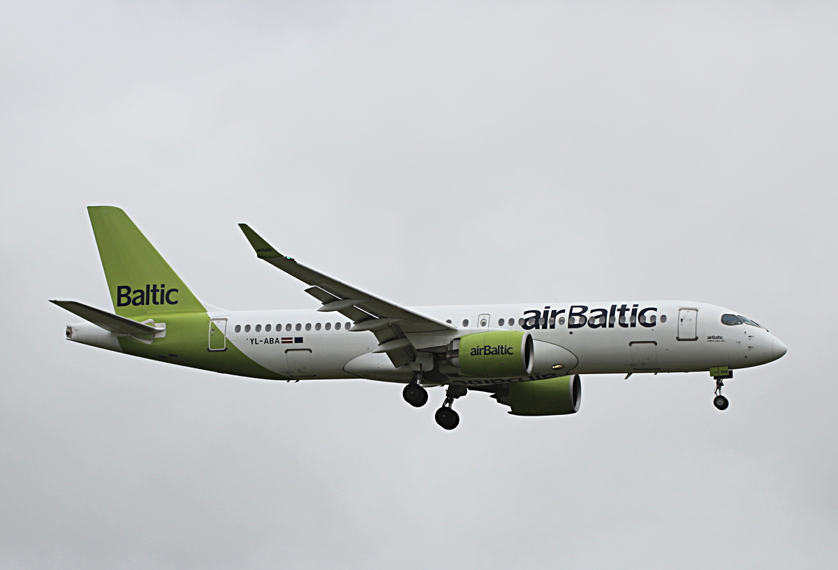 Air Baltic, Airbus A 220-300, YL-ABA, BER, 10.10.2025