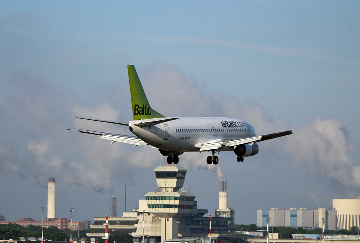 Air Baltic, Boeing B 737-31S, YL-BBR, TXL, 25.05.2017