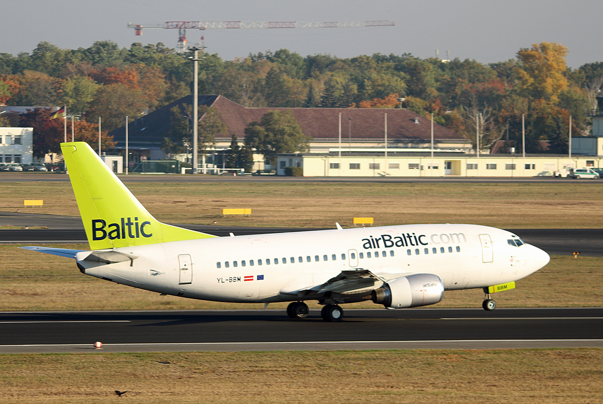 Air Baltic, Boeing B 737-522, YL-BBM, TXL, 11.10.2018