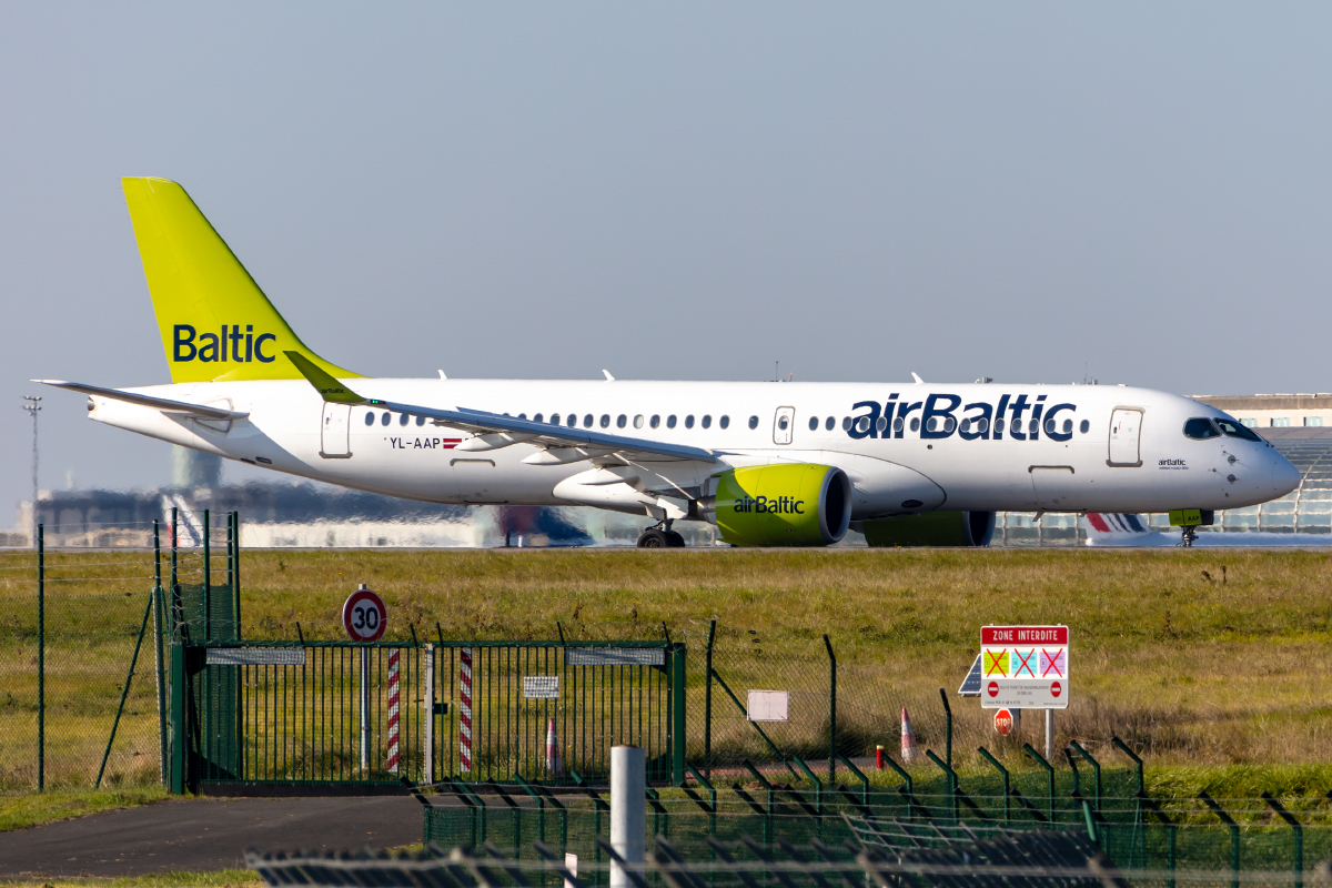 Air Baltic, YL-AAP, Airbus, A220-300, 09.10.2021, CDG, Paris, France