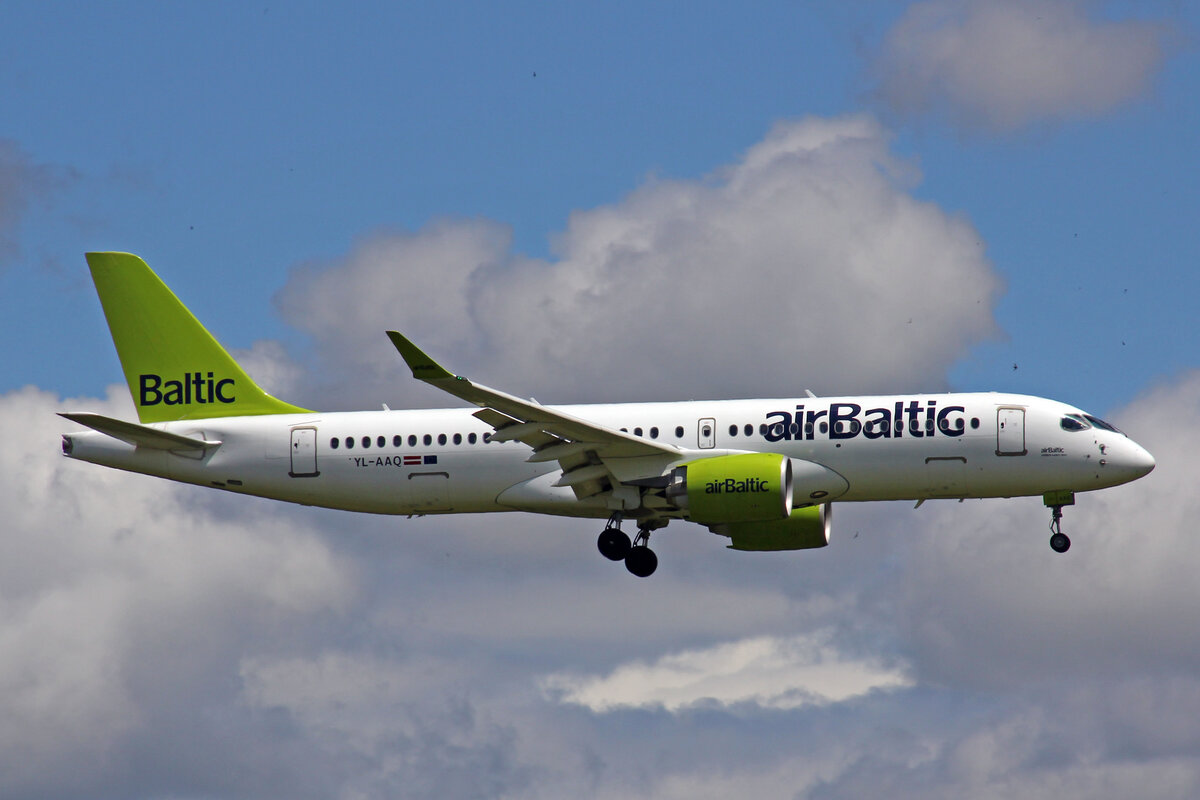 Air Baltic, YL-AAQ, Airbus A220-300, msn: 55052, 11.Juli 2021, ZRH Zürich, Switzerland.
