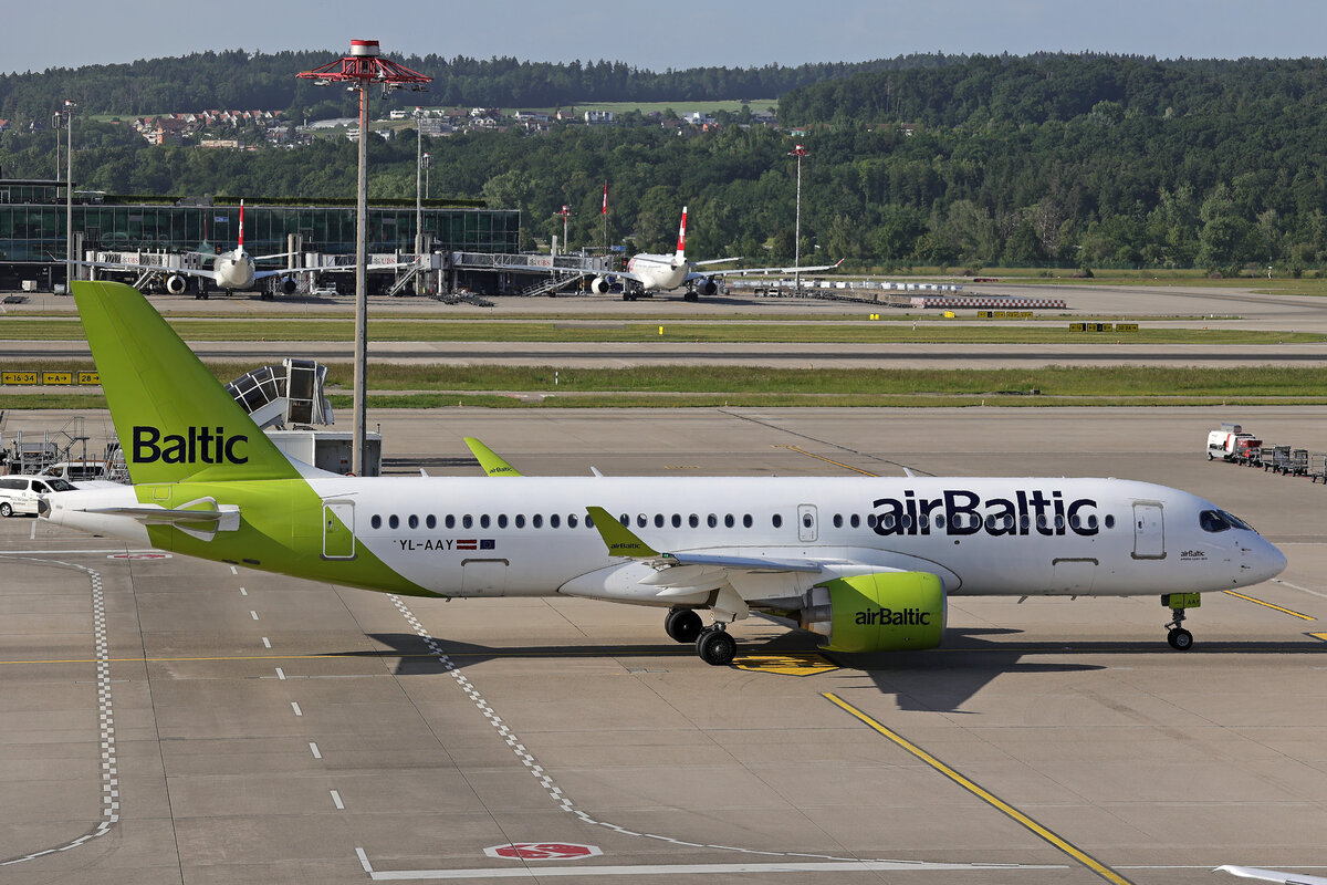 Air Baltic, YL-AAY, Airbus A220-371, msn: 55095, 25.Mai 2026, ZRH Z�rich, Switzerland.