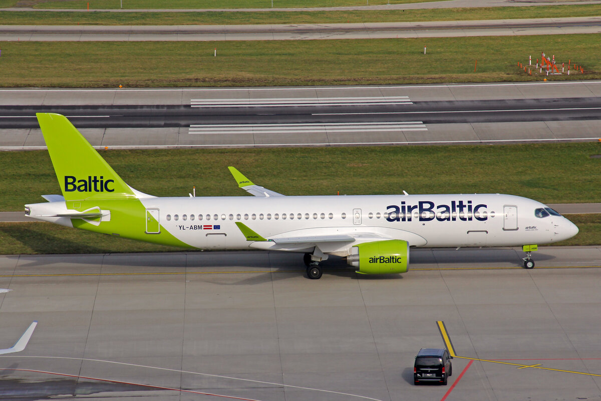 Air Baltic, YL-ABM, Airbus A220-371, msn: 55191, 20.Januar 2023, ZRH Zürich, Switzerland.