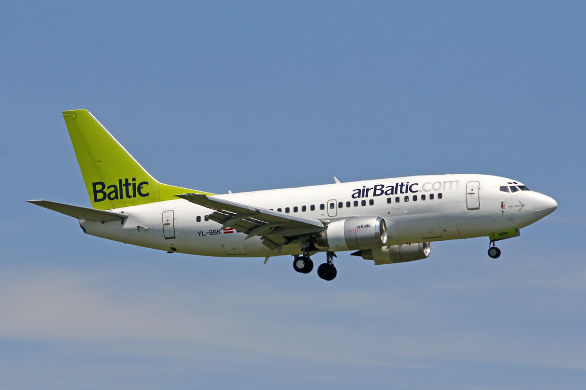 Air Baltic, YL-BBN, Boeing 737-522, msn: 26683/2368, 21.Mai 2018, ZRH Zürich, Switzerland.
