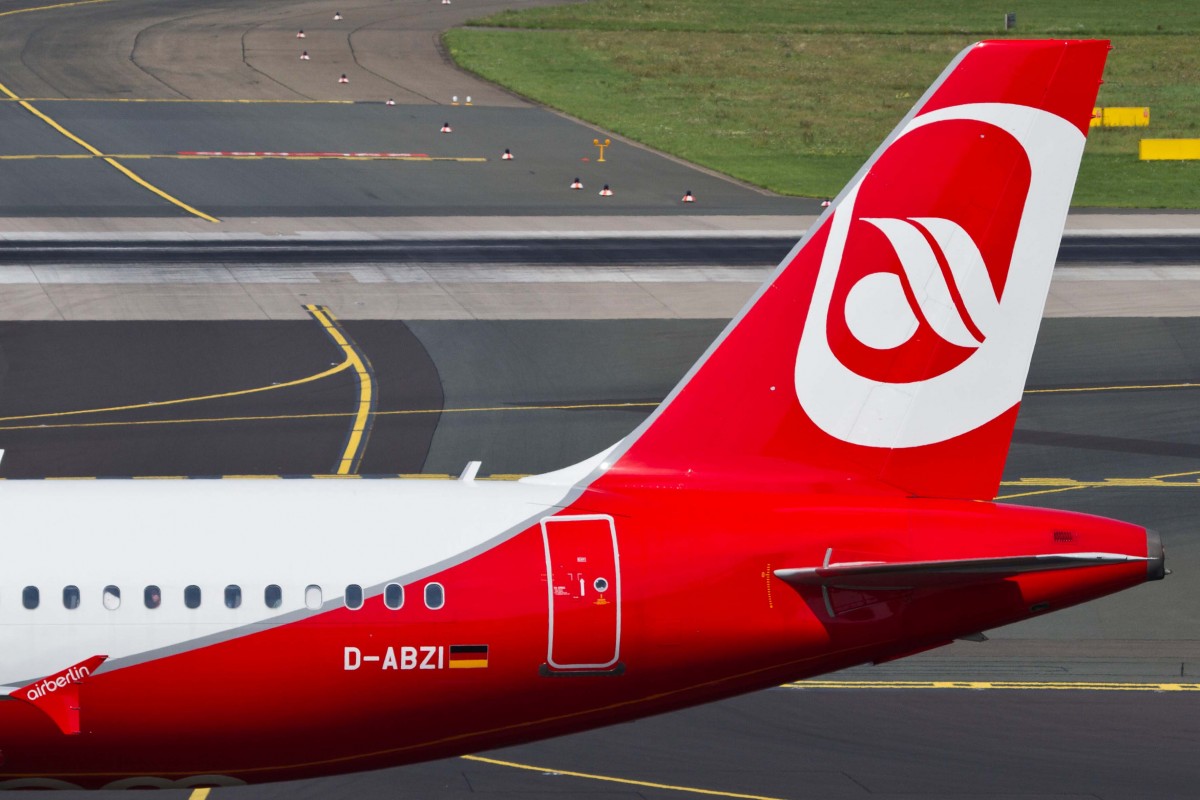 Air Berlin (AB-BER), D-ABZI, Airbus, A 320-216 (Seitenleitwerk/Tail), 22.08.2015, DUS-EDDL, Düsseldorf, Germany