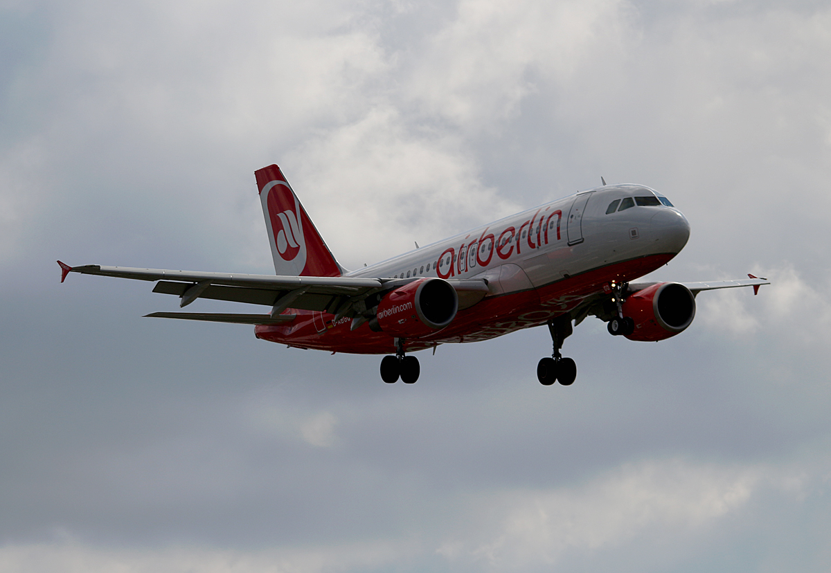 Air Berlin. Airbus A 319-112, D-ABGQ, TXL, 07.08.2016