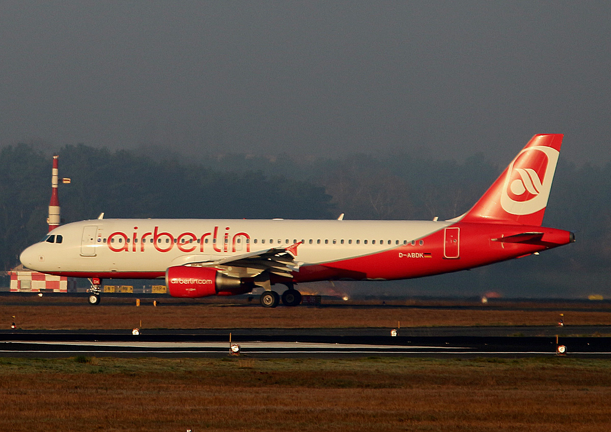 Air Berlin, Airbus A 320-214, D-ABDK, TXL, 26.03.2017