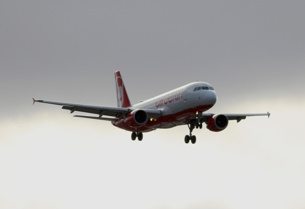 Air Berlin, Airbus A 320-214, D-ABFG, TXL, 14.04.2017