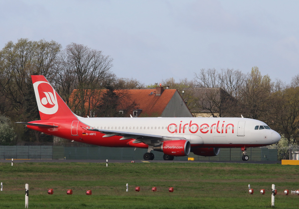 Air Berlin, Airbus A 320-214, D-ABFC, TXL, 14.04.2011