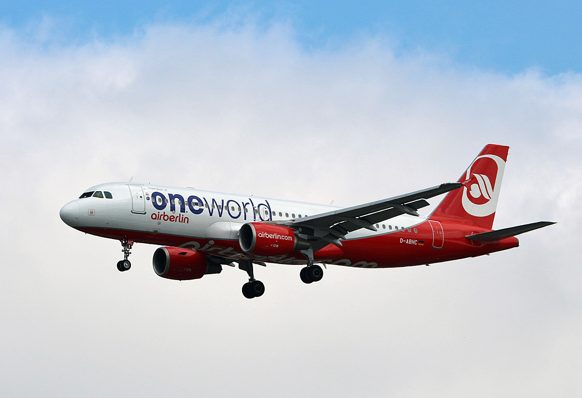 Air Berlin, Airbus A 320-214, D-ABHC, TXL, 26.05.2017