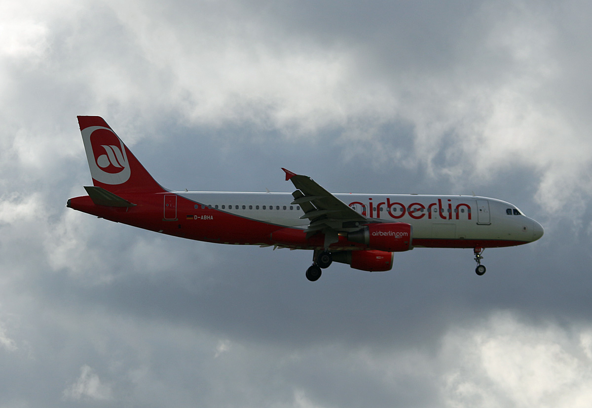 Air Berlin, Airbus A 320-214, D-ABHA, TXL, 08.10.2017