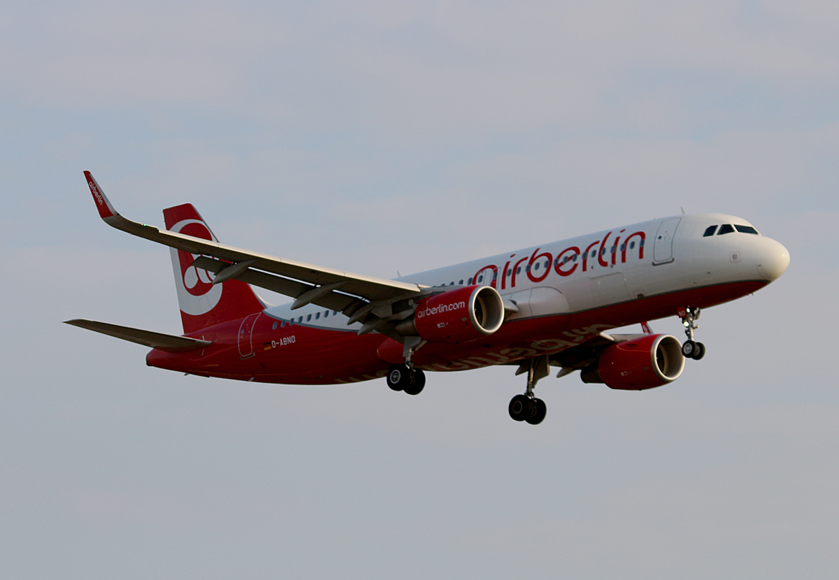 Air Berlin, Airbus A 320-214, D-ABNO, TXL, 23.09.2016