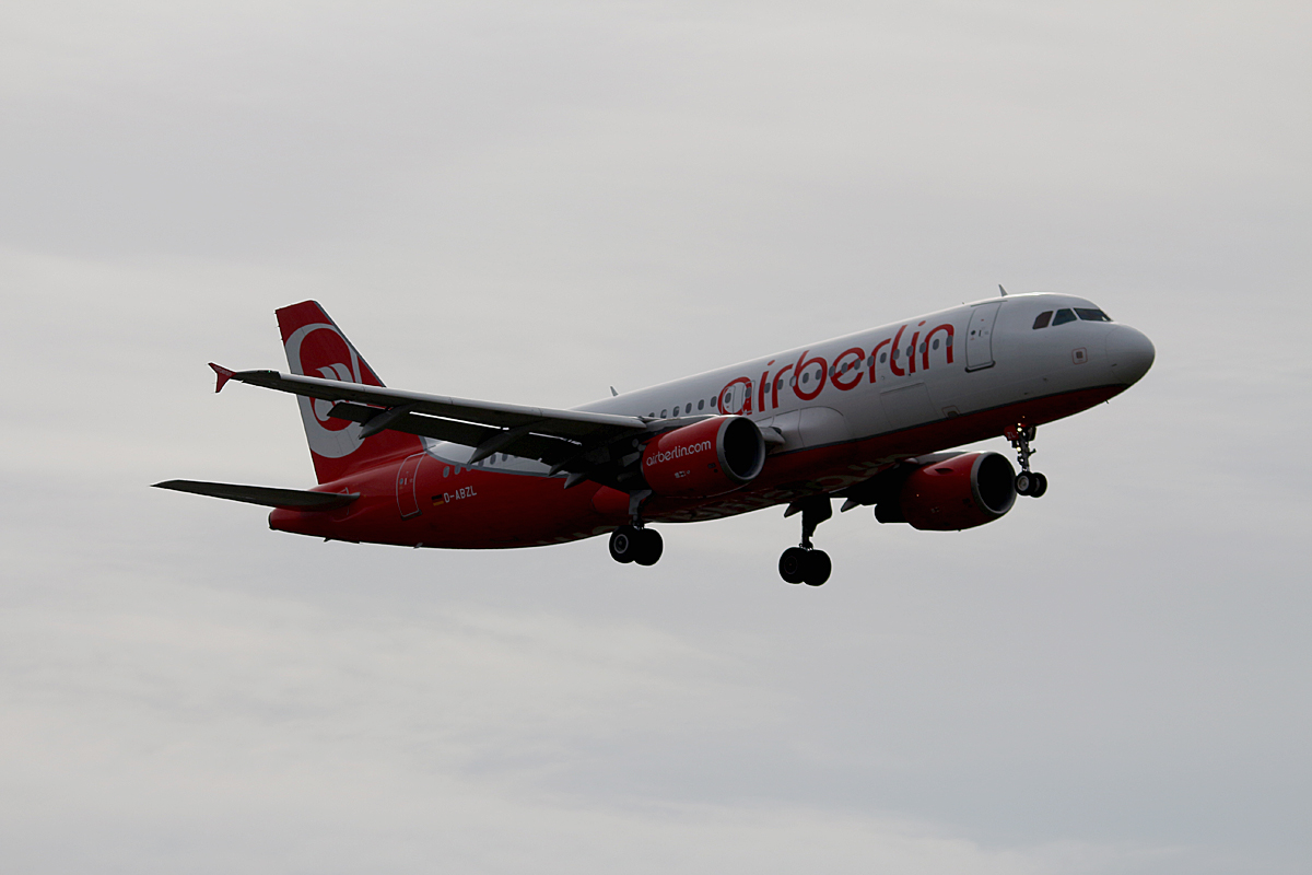 Air Berlin, Airbus A 320-216, D-ABZL, TXL, 04.09.2016
