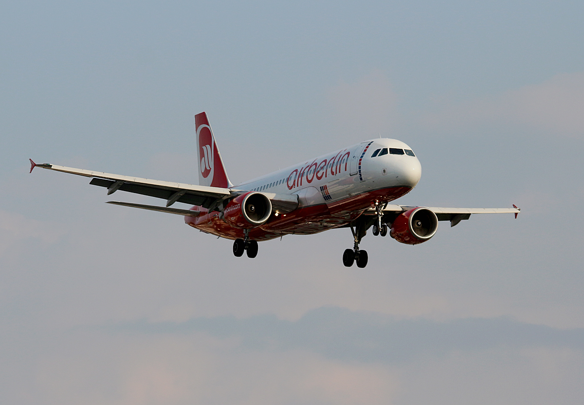 Air Berlin, Airbus A 320-216, D-ABZK, TXL, 23.09.2016