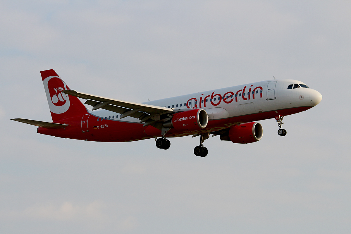 Air Berlin, Airbus A 320-216, D-ABZA, TXL, 23.09.2016