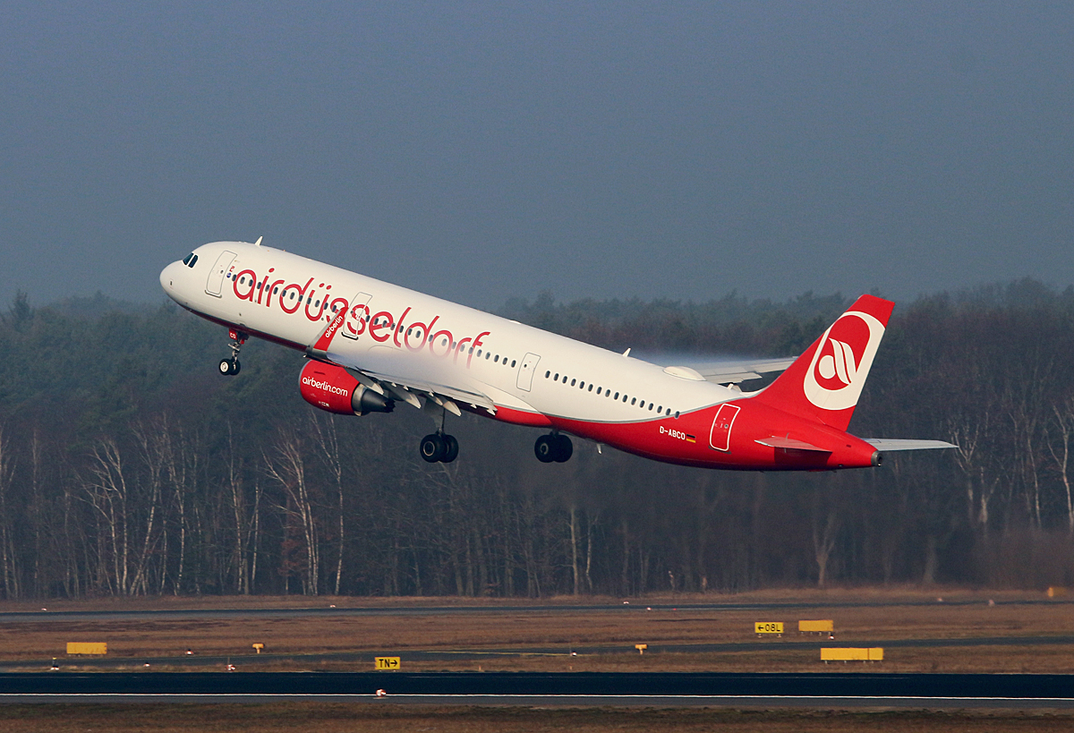 Air Berlin, Airbus A 321-211, D-ABCO, TXL, 08.03.2016