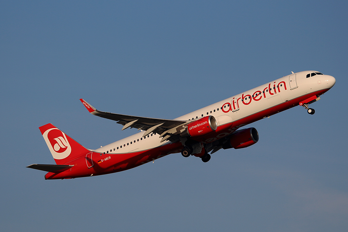 Air Berlin, Airbus A 321-211, D-ABCR, DUS, 10.03.2016