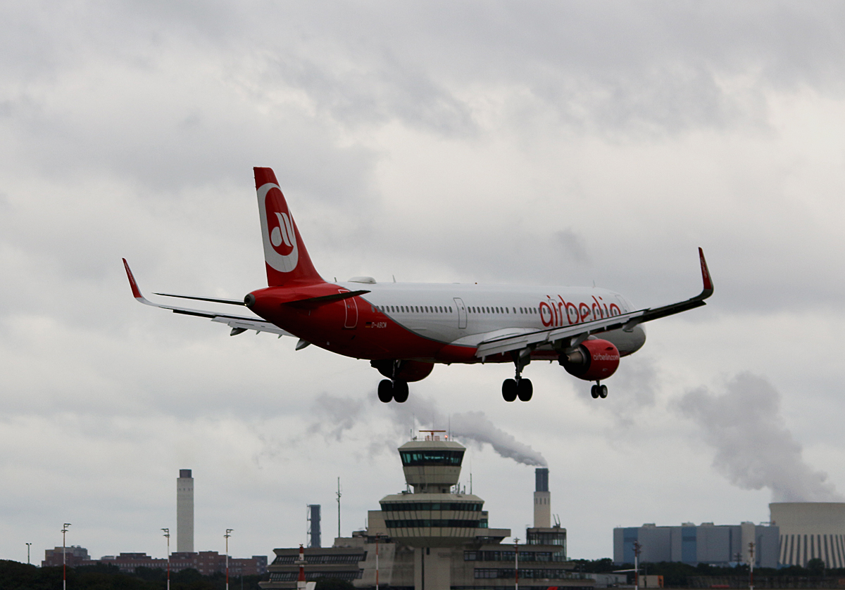 Air Berlin, Airbus A 321-211, D-ABCM, TXL, 15.07.2016