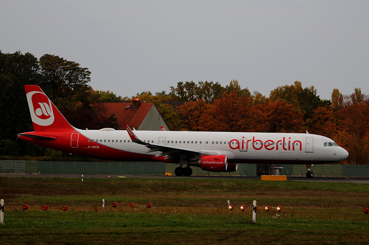 Air Berlin, Airbus A 321-211, D-ABCM, TXL, 29.10.2016