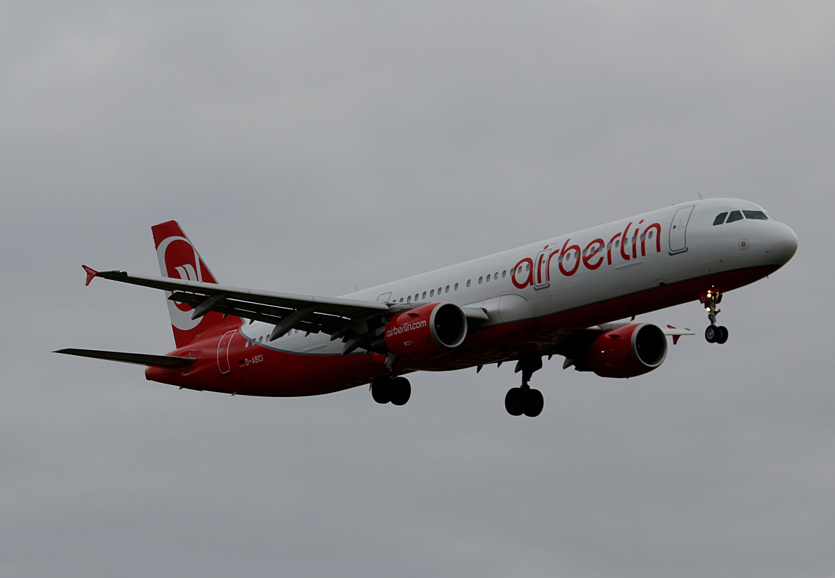 Air Berlin, Airbus A 321-211, D-ABCI, TXL, 29.10.2016