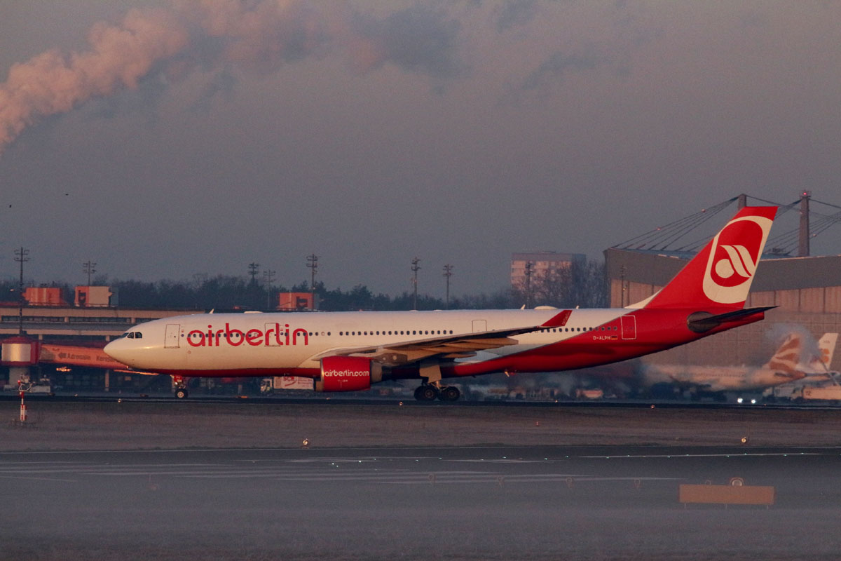 Air Berlin, Airbus A 330-223, D-ALPH, TXL, 26.03.2017