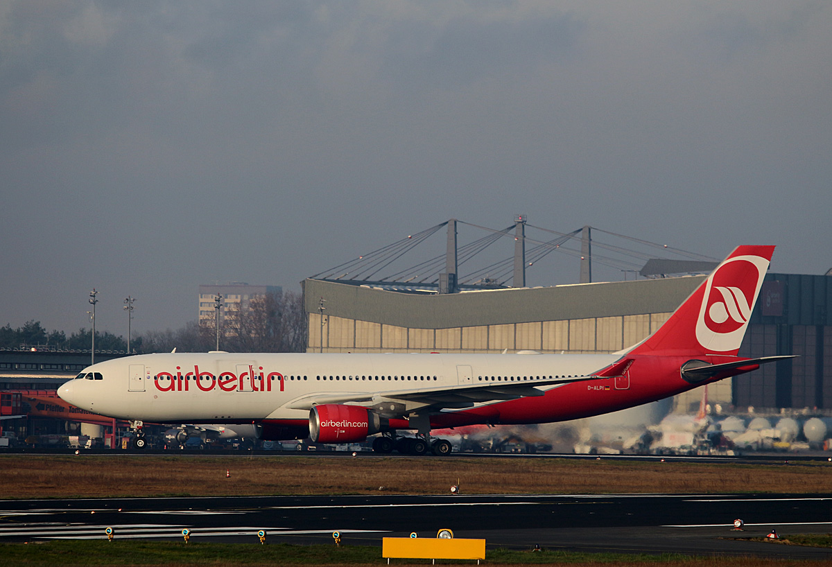 Air Berlin, Airbus A 330-223, D-ALPI, TXL, 26.03.2017