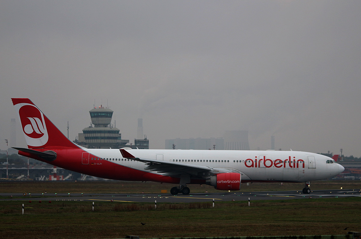 Air Berlin, Airbus A 330-223, D-ALPI, TXL, 23.10.2016