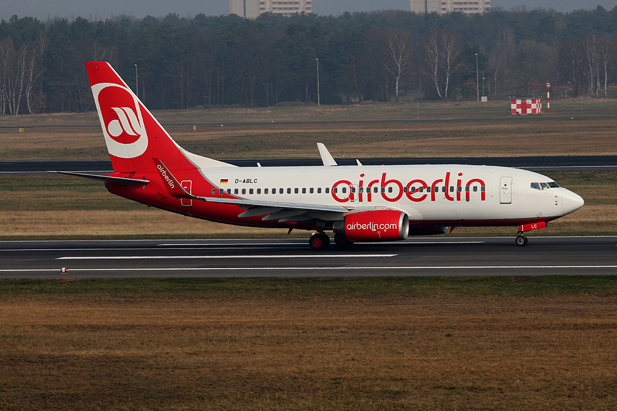 Air Berlin B 737-76J D-ABLC beim Start in Berlin-Tegel am 29.03.2014