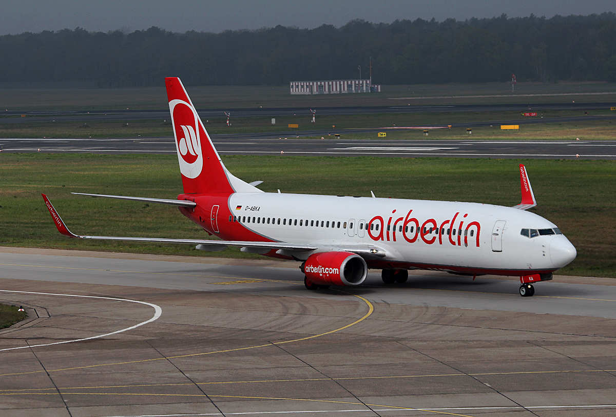Air Berlin B 737-86J D-ABKA bei der Ankunft in Berlin-Tegel am 12.04.2014