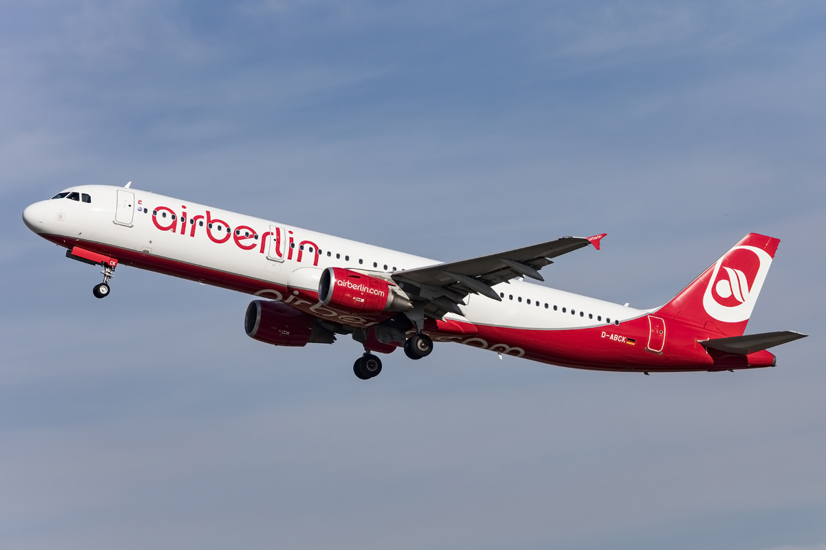 Air Berlin, D-ABCK, Airbus, A321-211, 24.10.2015, STR, Stuttgart, Germany 



