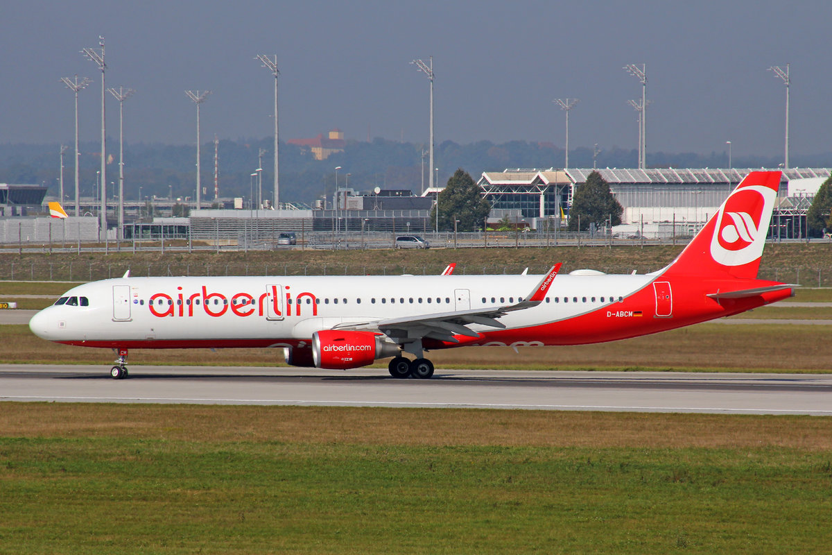 Air Berlin, D-ABCM, Airbus A321-211SL, 25.September 2016, MUC München, Germany.