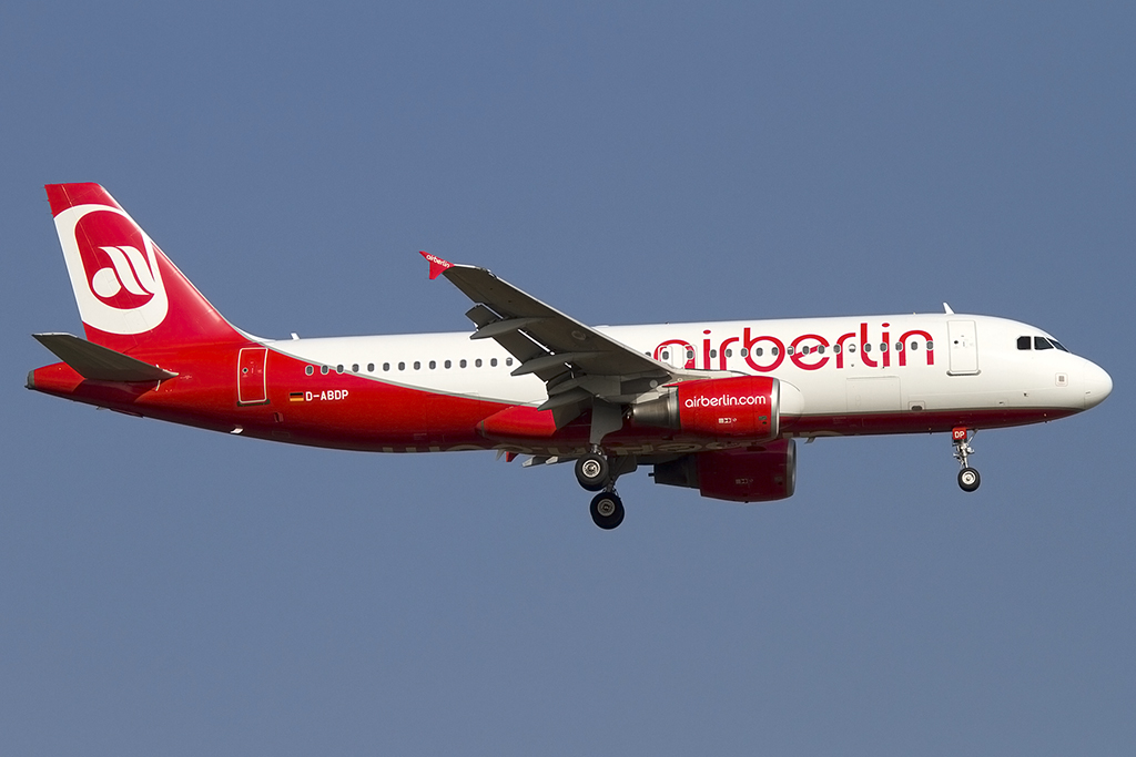 Air Berlin, D-ABDP, Airbus, A320-214, 28.09.2013, FRA, Frankfurt, Germany 



