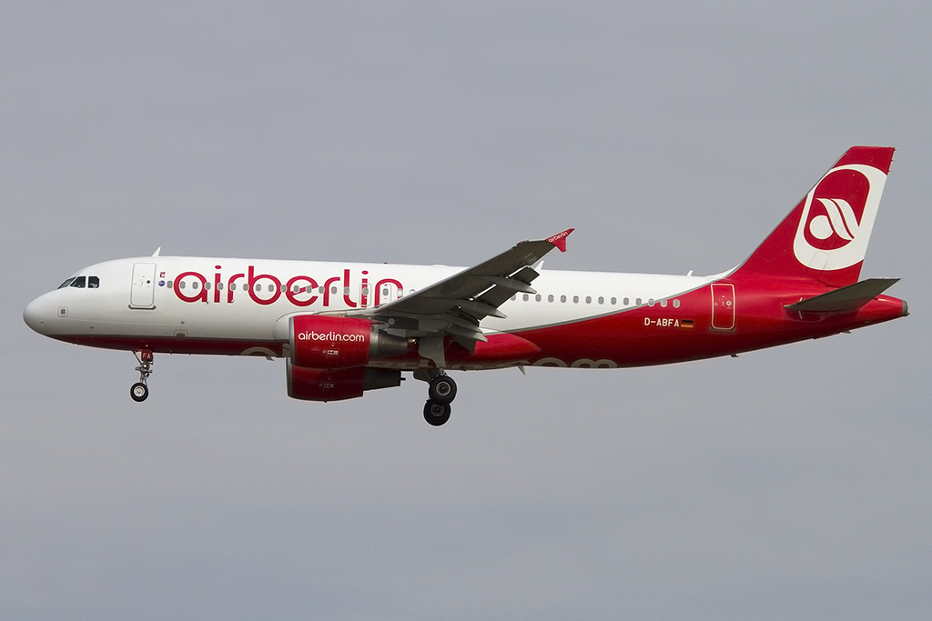 Air Berlin, D-ABFA, Airbus, A320-214, 02.05.2015, FRA, Frankfurt, Germany



