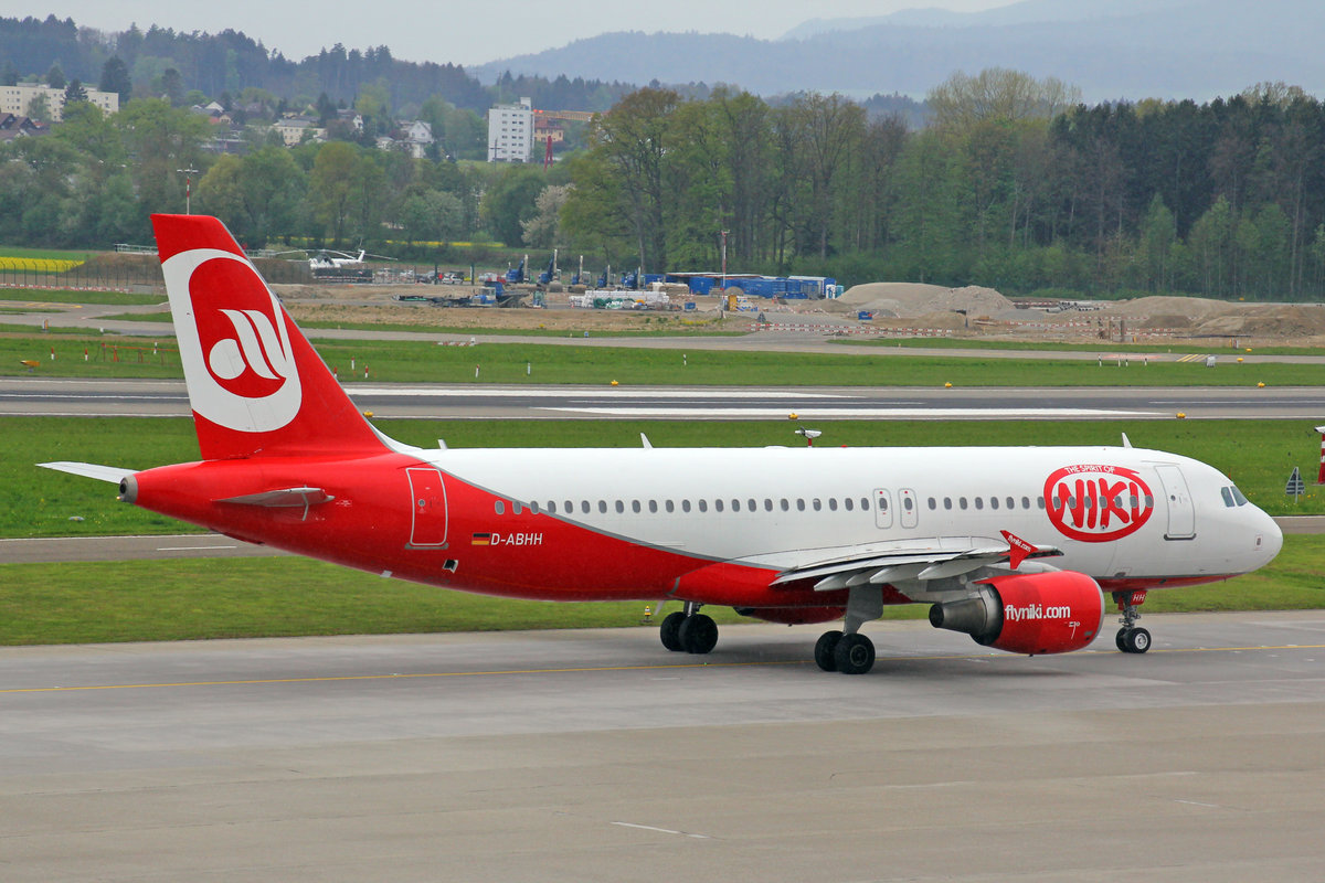 Air Berlin, D-ABHH, Airbus A320-214, 17.April 2017, ZRH Zürich, Switzerland.