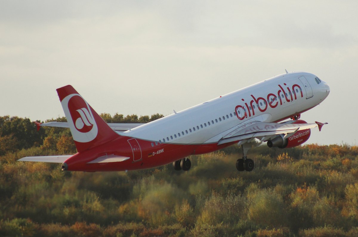 Air Berlin, D-ABNK,(c/n 1769),Airbus A 320-214, 30.10.2016, HAM-EDDH, Hamburg, Germany 